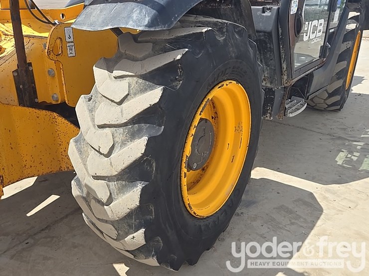 2018-jcb-512-56-image-14