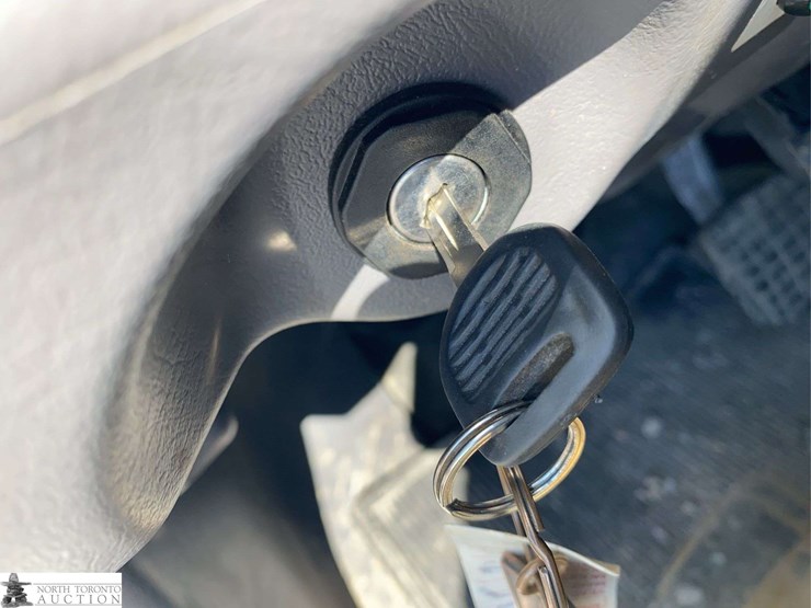 2016-freightliner-108sd-image-20