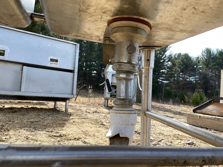 #3974-•-stainless-steel-3-bay-sink-image-23