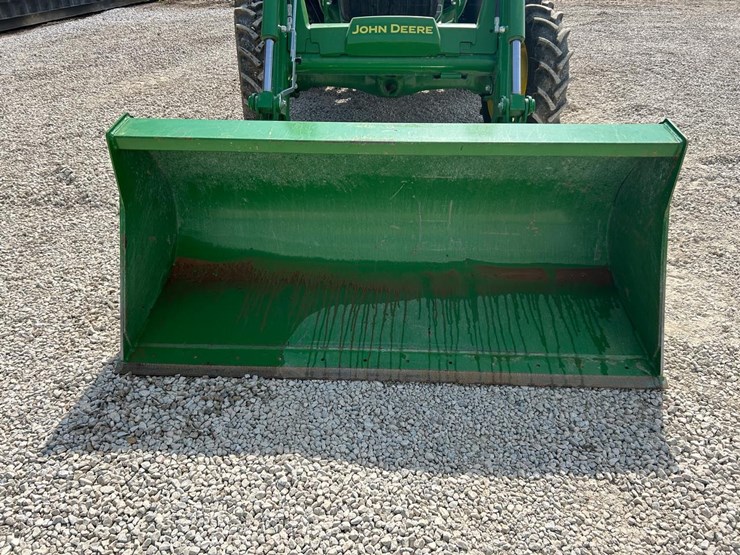 2021-john-deere-5075e-image-9