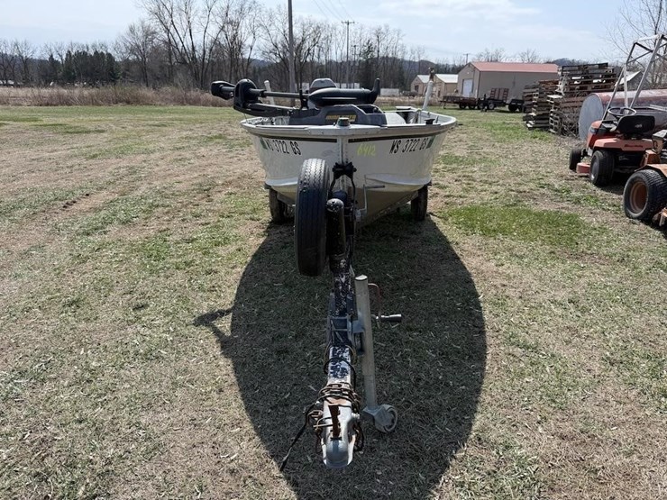 2004-alumacraft-v14-boat-image-2