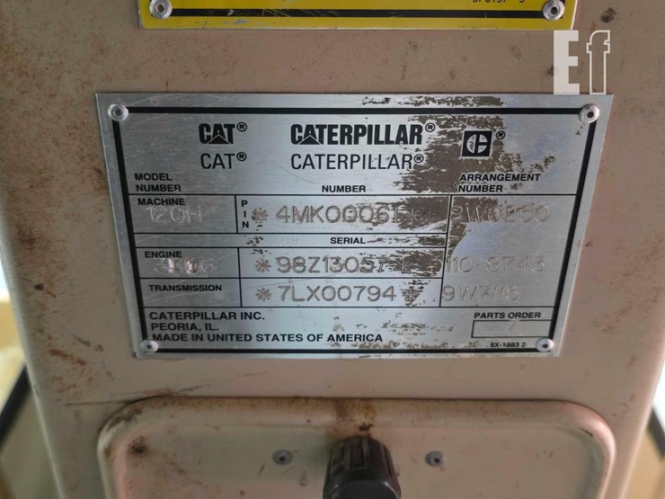 1995-caterpillar-120h-image-31