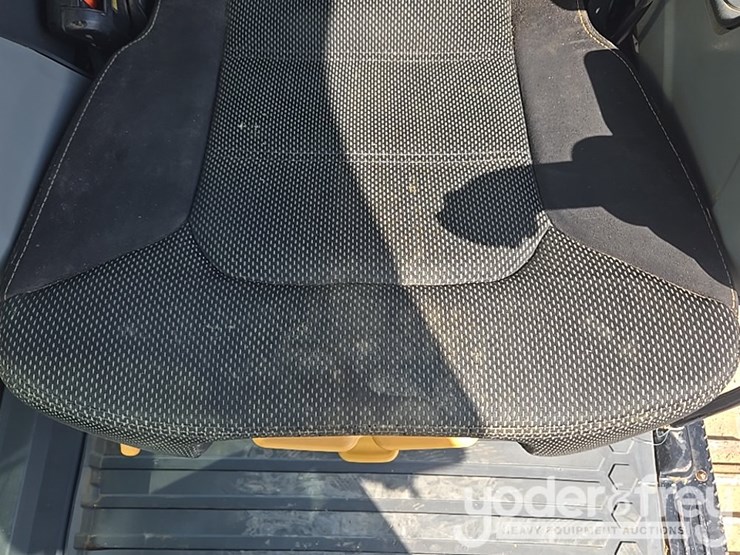 2019-caterpillar-336-image-87