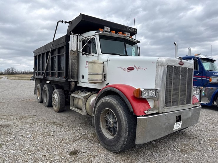 1990-peterbilt-357-image-2