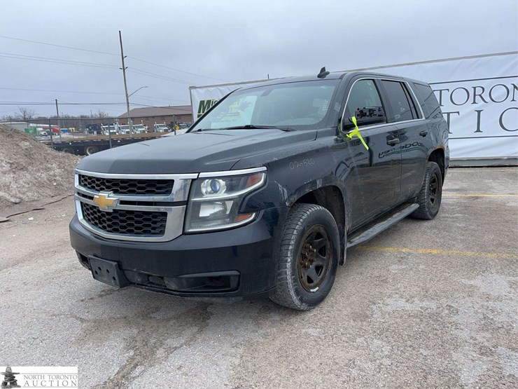 2017-chevrolet-tahoe-image-1