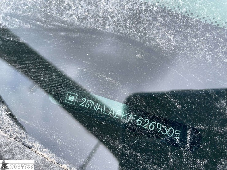 2015-chevrolet-equinox-image-16