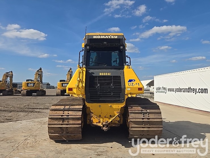 2023-komatsu-d61px-24-image-4