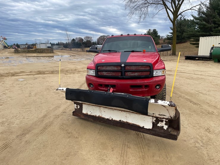 2001-dodge-ram-2500-image-2