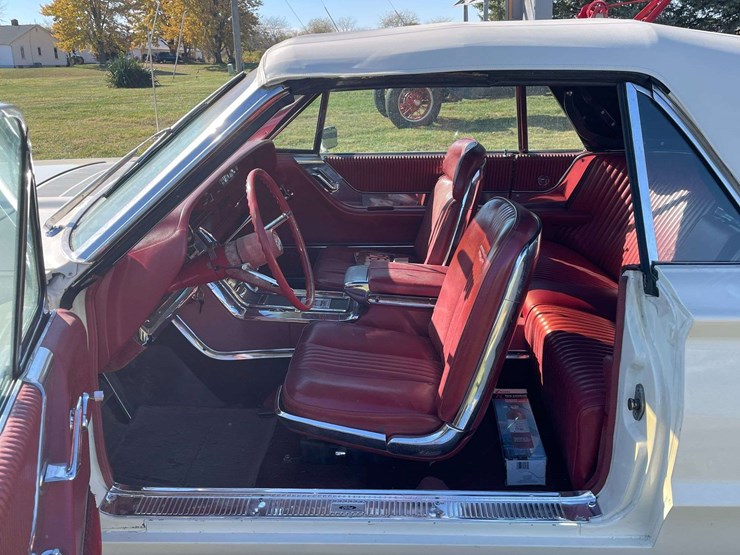 1965-ford-thunderbird-image-49