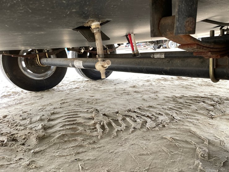 #201-•-2014-palomino-puma-253-fbs-27'-fifth-wheel-camper-(has-wi-title)-image-47