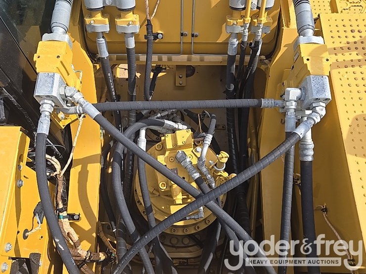 2019-caterpillar-336-image-118