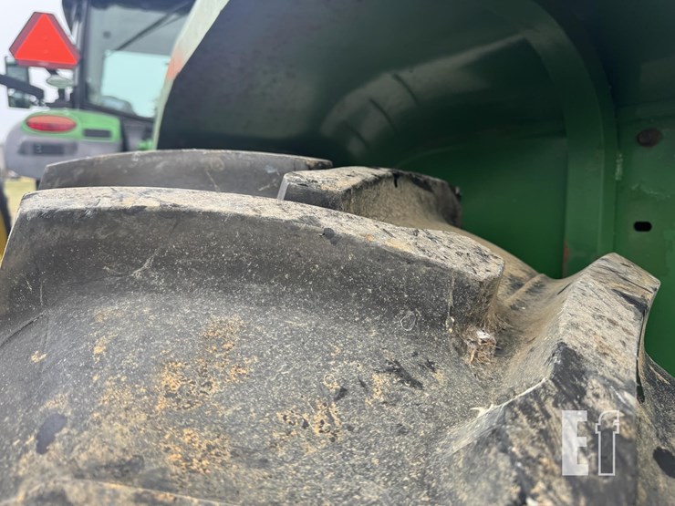 john-deere-8430-image-10