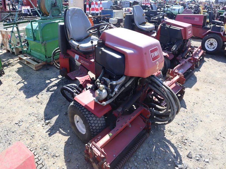 toro-reelmaster-2300d-image-2