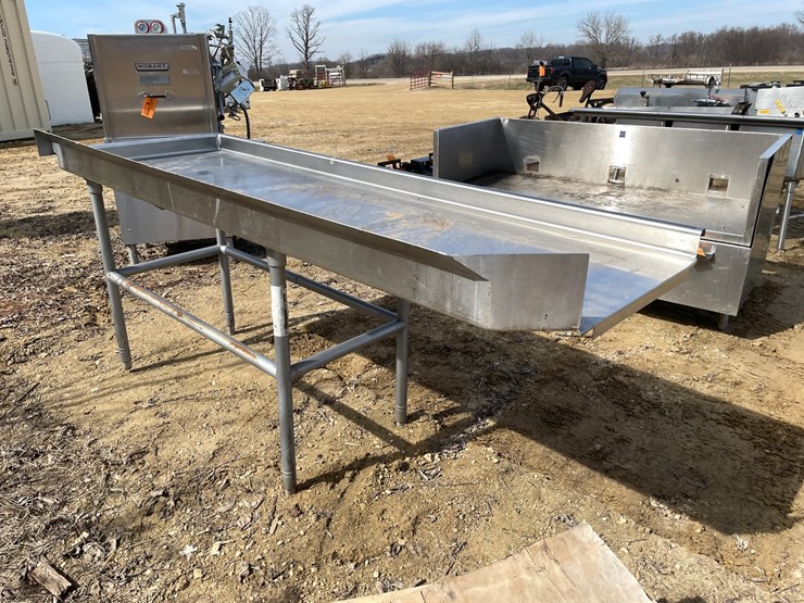 #3972-•-stainless-steel-prep-table-image-5