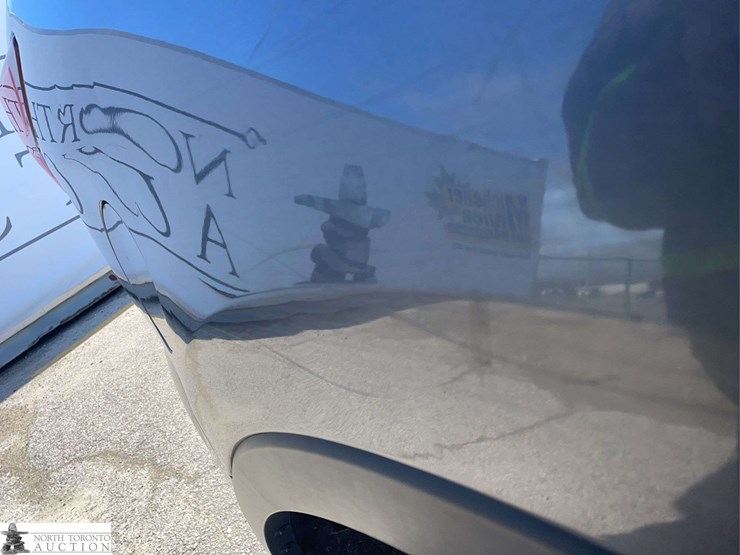 2019-ford-explorer-image-28