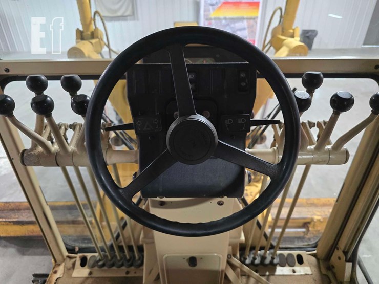 2007-caterpillar-140h-image-14