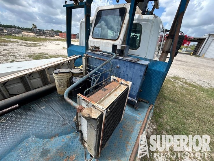 2014-international-7400-image-15