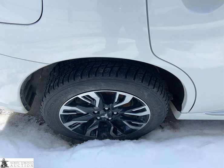 2018-mitsubishi-outlander-image-30