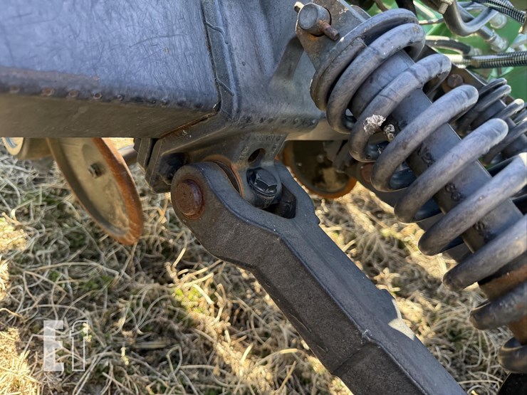 2012-john-deere-1890-image-35