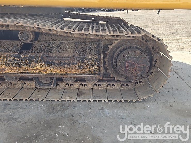 2019-caterpillar-336-image-13