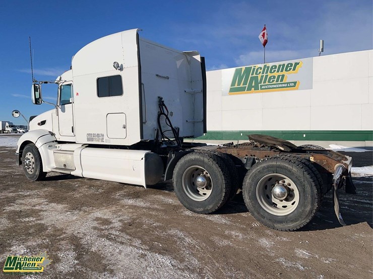 2012-peterbilt-386-image-3