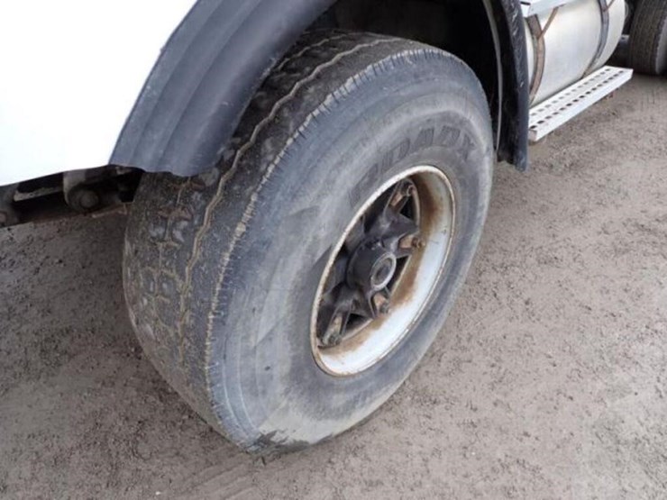 1999-sterling-l9513-image-38