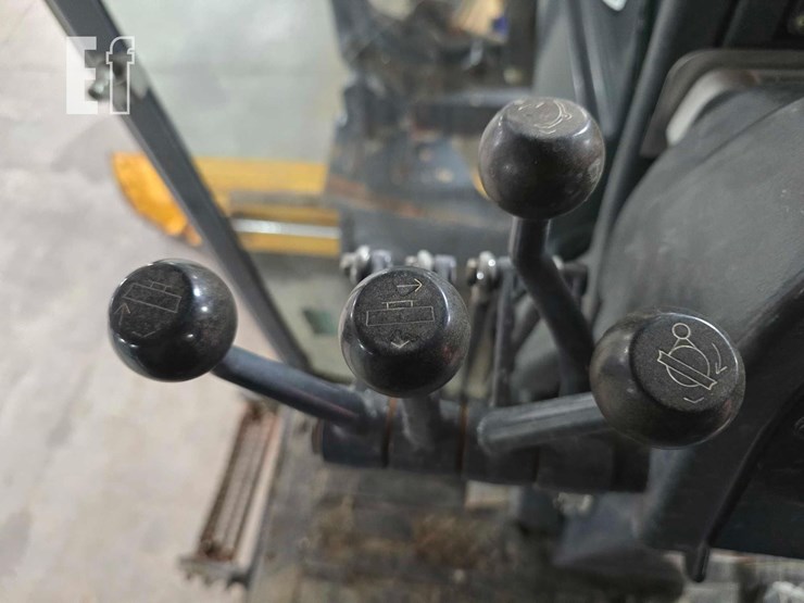 2012-deere-770g-image-20