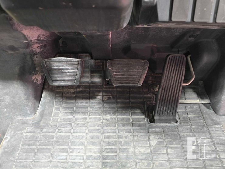 2021-caterpillar-gp25n-image-15