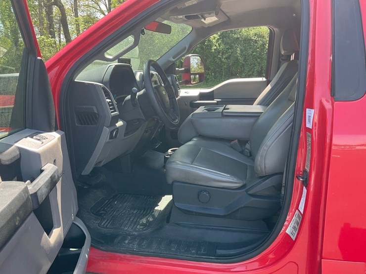 2017-ford-f350-image-15