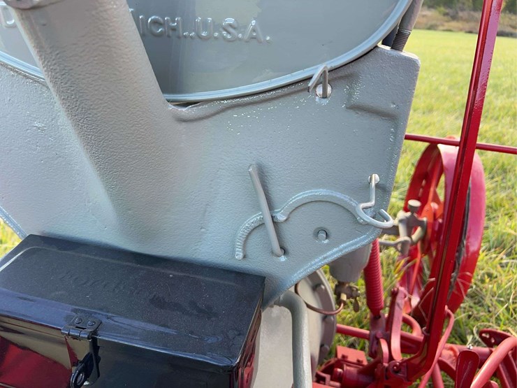 1922-fordson-tractor-image-40