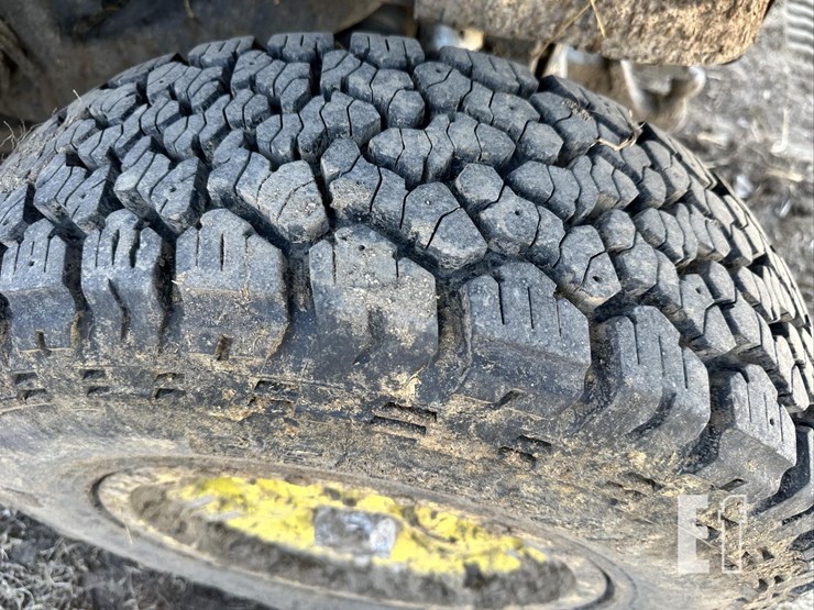 2019-john-deere-gator-xuv-835r-image-8