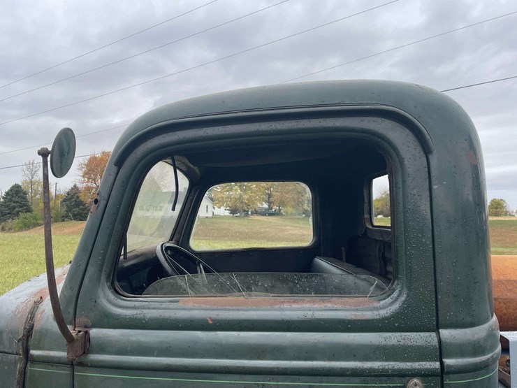 1935-ford-wrecker-image-48