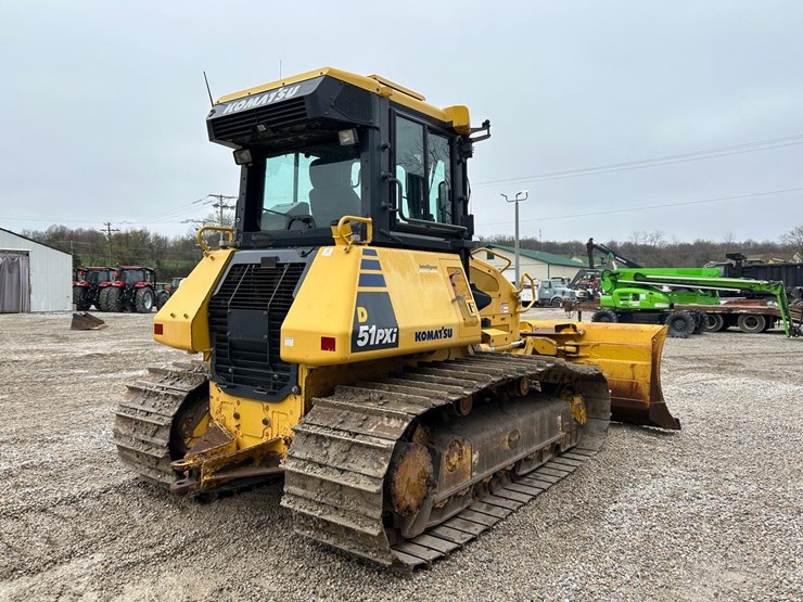 2017-komatsu-d51pxi-24-image-4