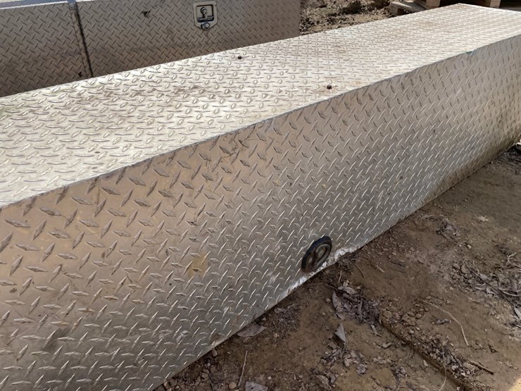 #3971-•-(2)-aluminum-truck-tool-box's-image-10