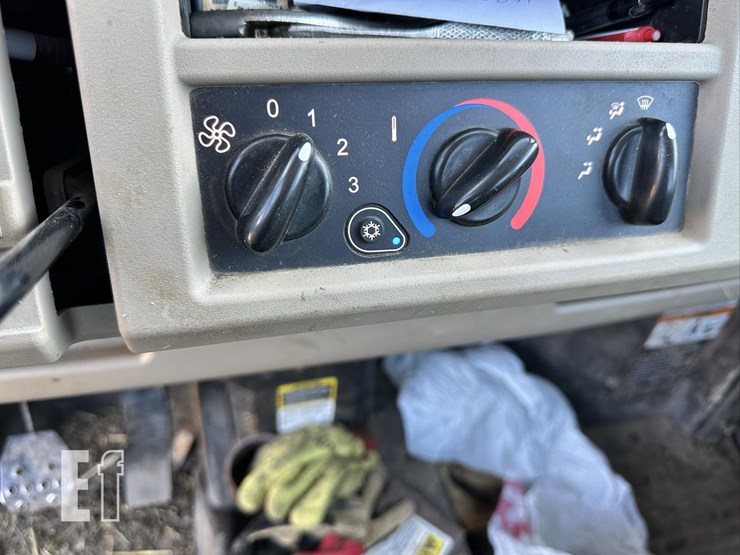 2019-john-deere-gator-xuv-835r-image-20