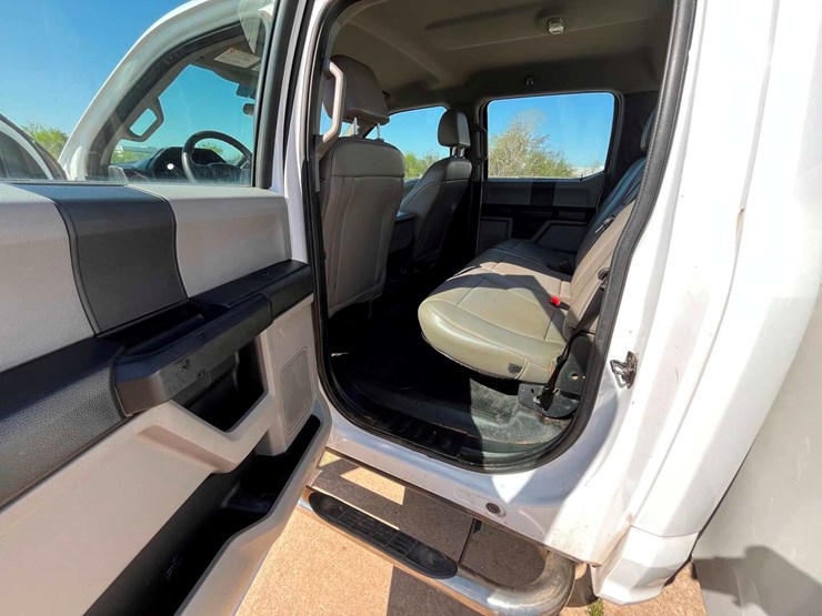 2020-ford-f350-image-11