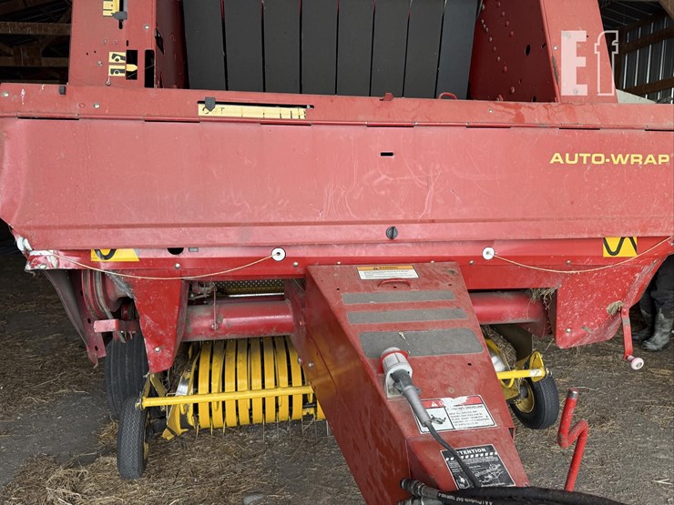 new-holland-664-image-13