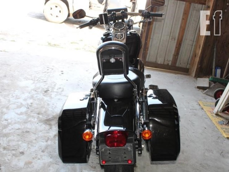 2013-harley-davidson-fat-bob-image-4