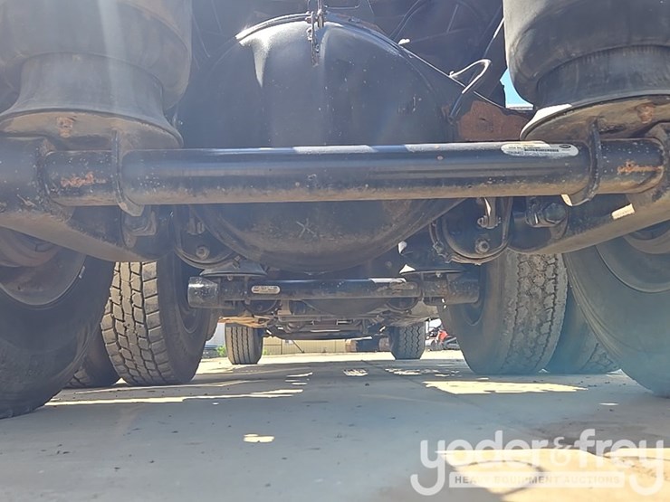 2014-kenworth-t880-image-80