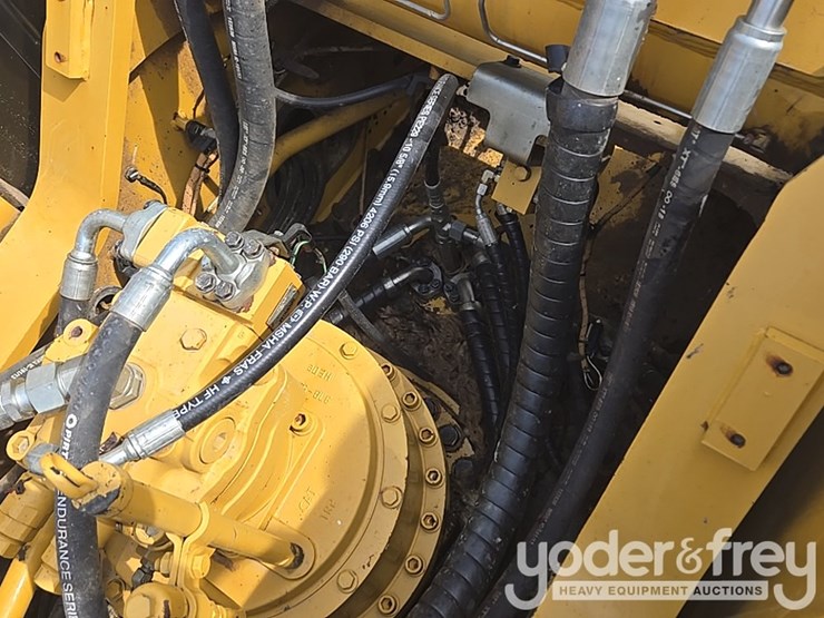 2017-caterpillar-336fl-image-86