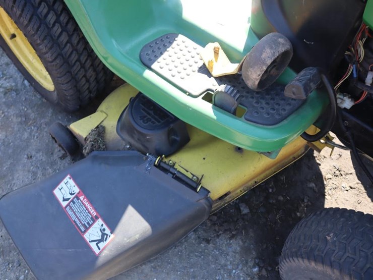 john-deere-120-image-13