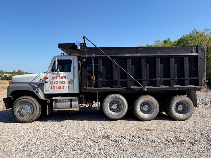 #31925-•-1999-international-tri-axle-dump-truck-image-4