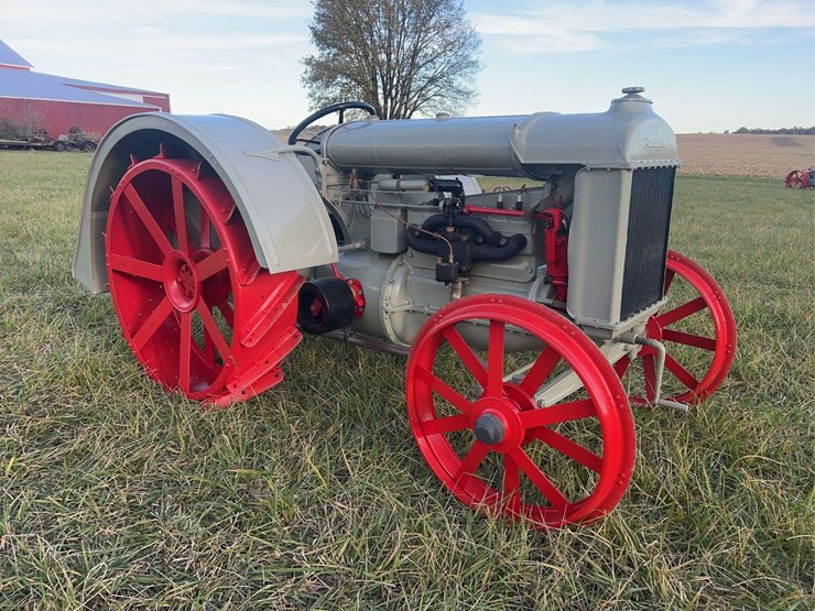 1926-fordson-tractor-image-7