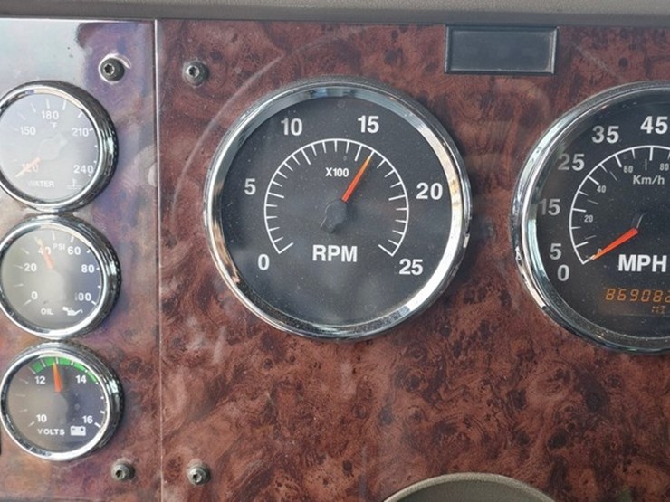 2006-international-9900-image-79