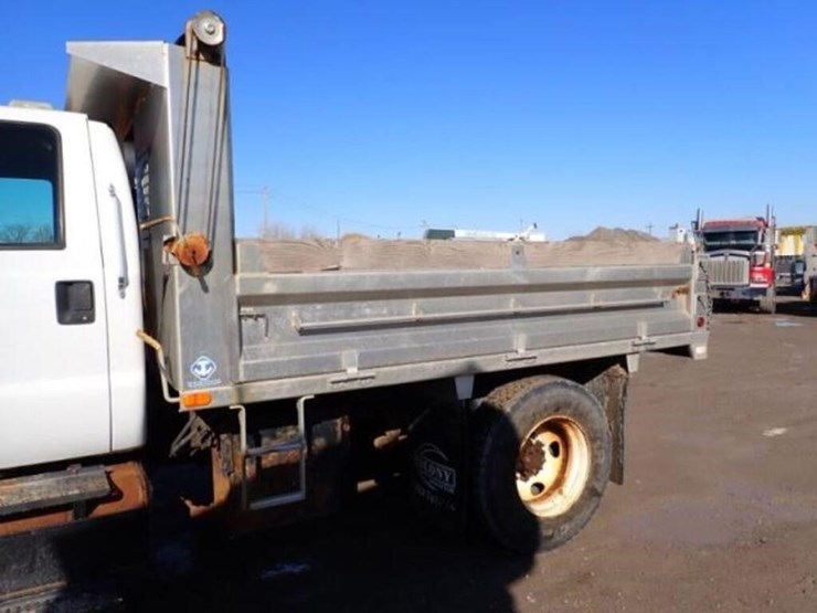 2016-ford-f650-image-37