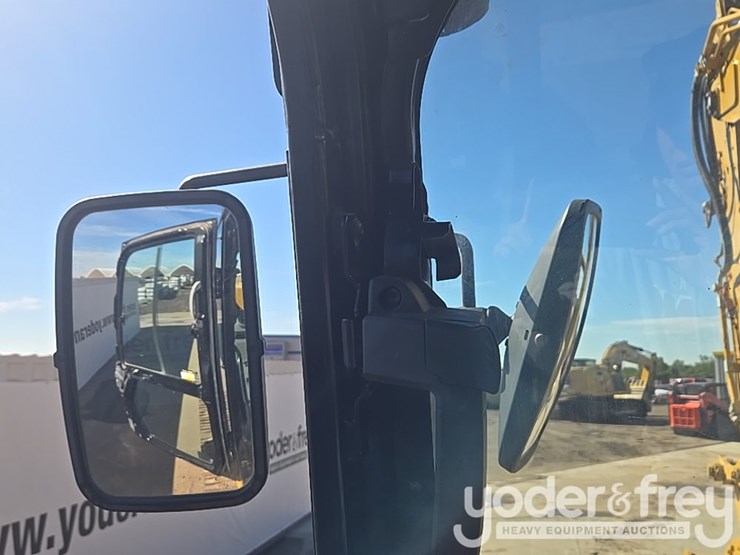 2019-caterpillar-336-image-94