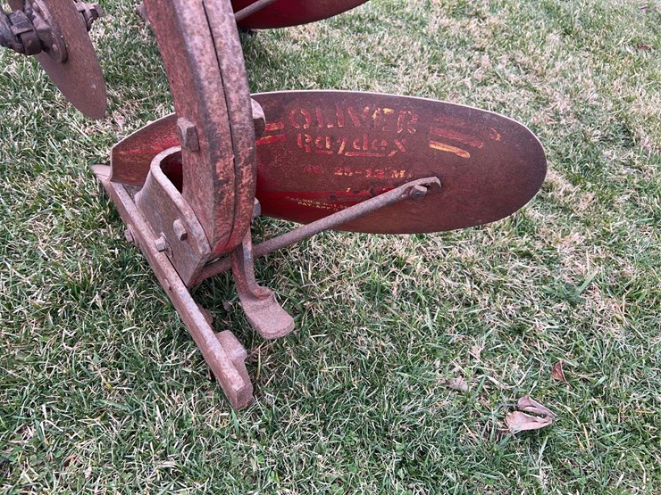 oliver-no.-100-plow-image-28