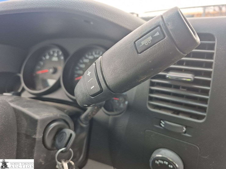 2013-chevrolet-silverado-1500-image-15