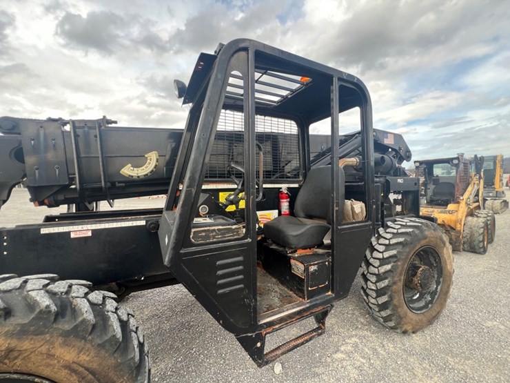 lull-644b-42-image-6