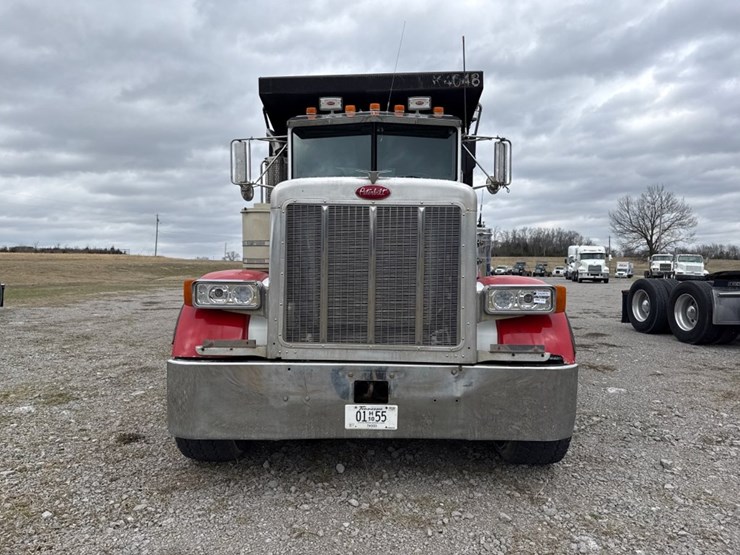 1990-peterbilt-357-image-44